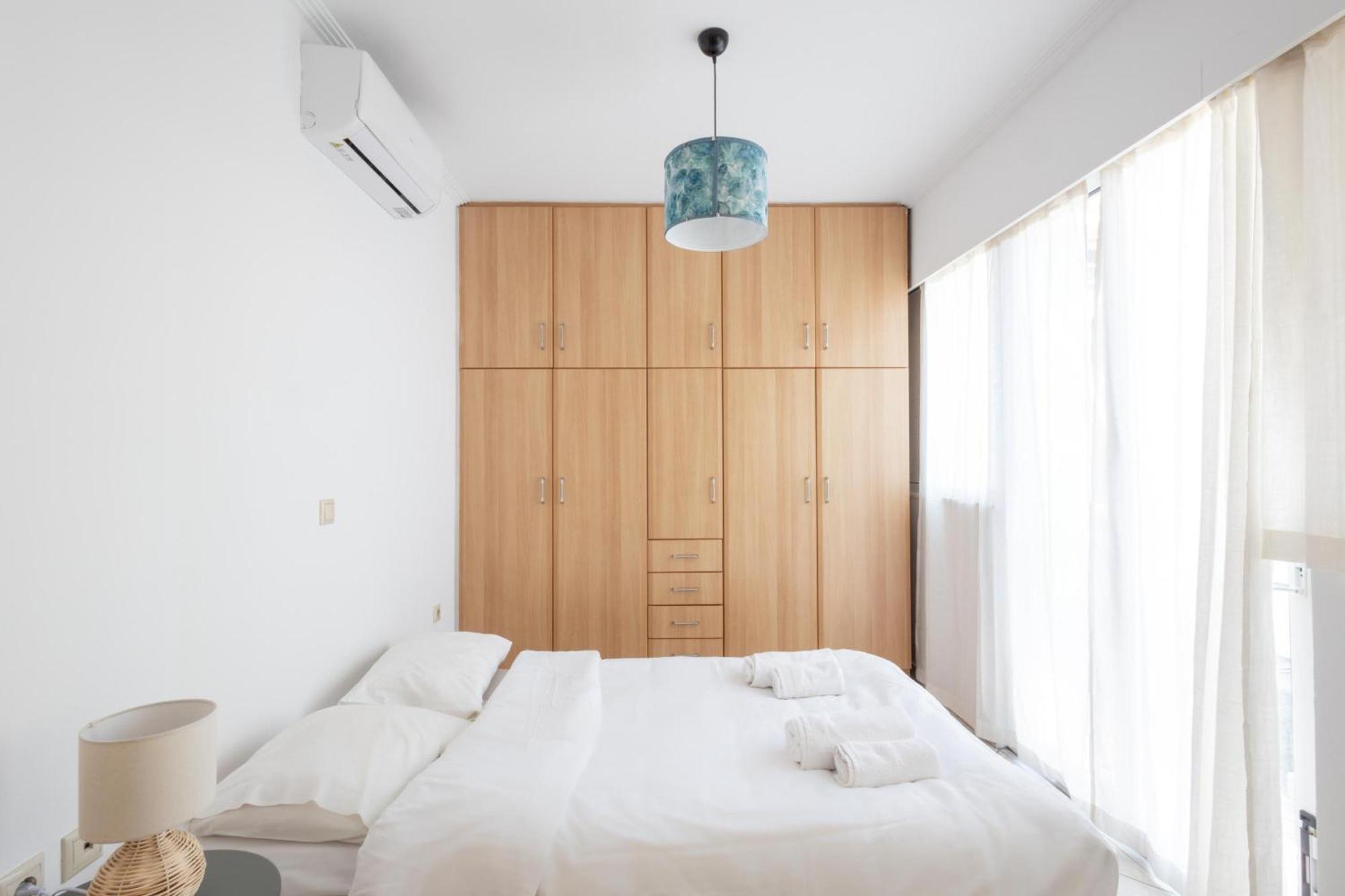 Luxury And Spacious Apt For 6 Guests Athens Exterior photo
